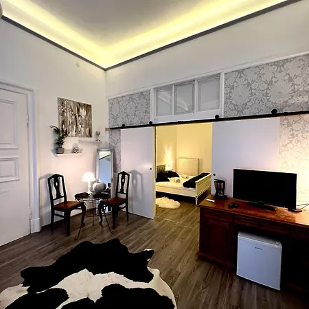 Csaky Palace 3 Appartamento